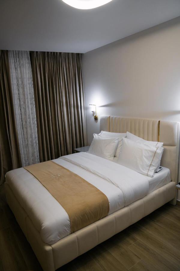Olia Residence Tirana Exteriör bild