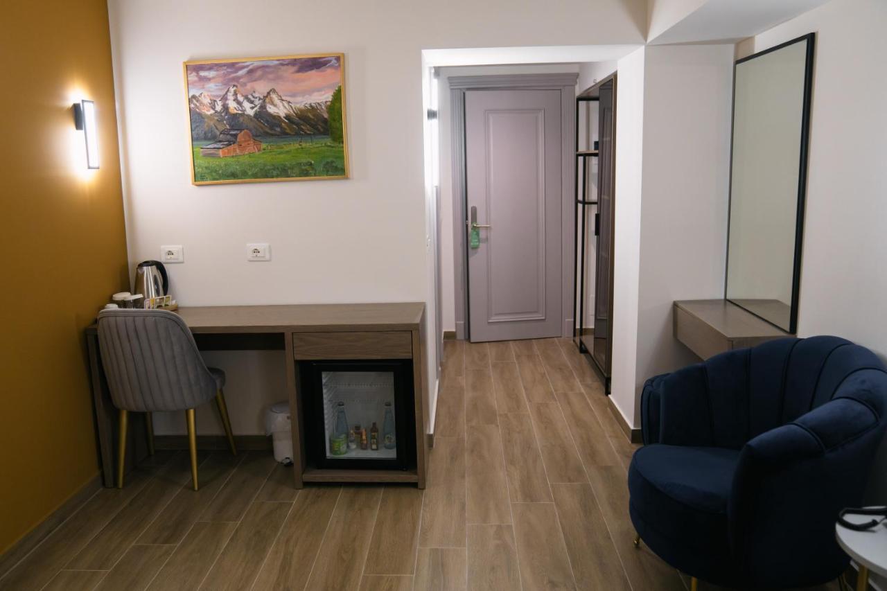 Olia Residence Tirana Exteriör bild